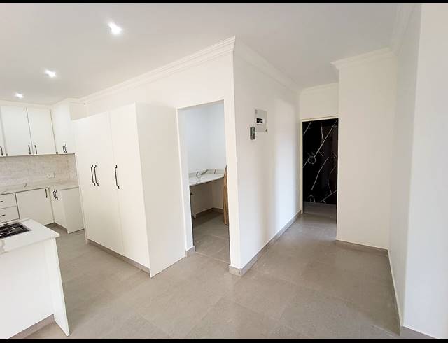 4 BEDROOM FREEHOLD TO LET IN BALLITO CENTRAL